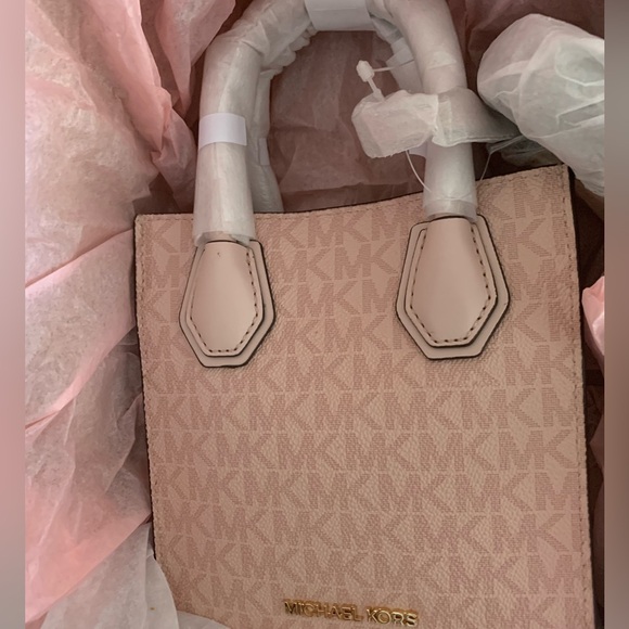 🚫 SOLD!! 🚫🎉Host Pick🎉 Michael Kors Mercer Crossbody Bag Handbag - Picture 7 of 13